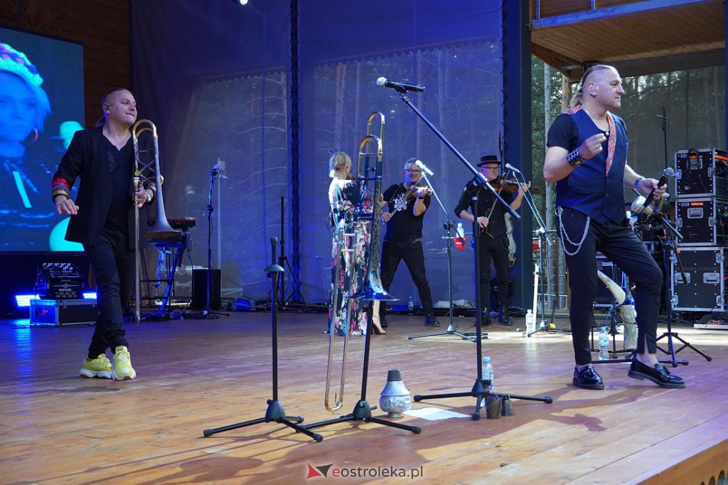 Wesele Kurpiowskie 2022: Golec uOrkiestra [19.06.2022] - zdjęcie #69 - eOstroleka.pl