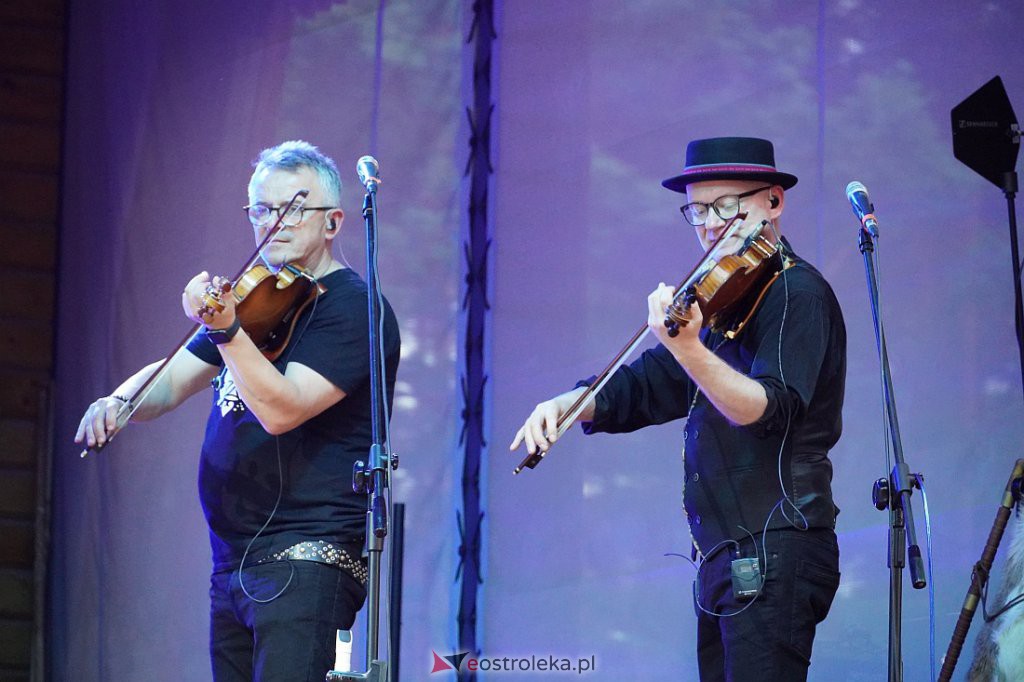 Wesele Kurpiowskie 2022: Golec uOrkiestra [19.06.2022] - zdjęcie #57 - eOstroleka.pl