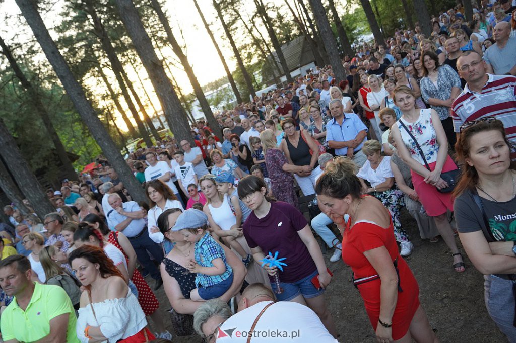 Wesele Kurpiowskie 2022: Golec uOrkiestra [19.06.2022] - zdjęcie #42 - eOstroleka.pl