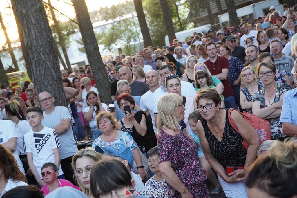 Wesele Kurpiowskie 2022: Golec uOrkiestra [19.06.2022] - zdjęcie #41 - eOstroleka.pl