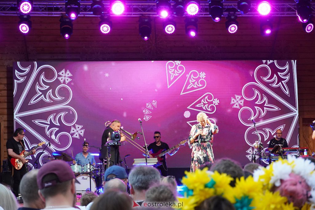 Wesele Kurpiowskie 2022: Golec uOrkiestra [19.06.2022] - zdjęcie #36 - eOstroleka.pl