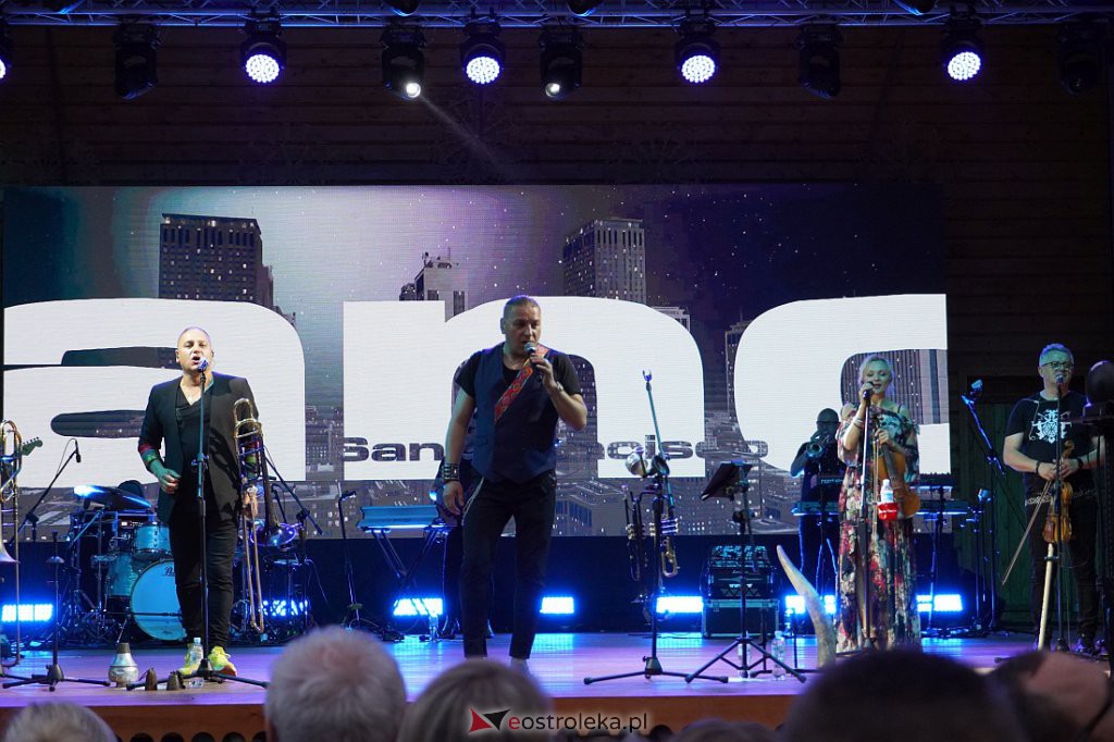 Wesele Kurpiowskie 2022: Golec uOrkiestra [19.06.2022] - zdjęcie #15 - eOstroleka.pl