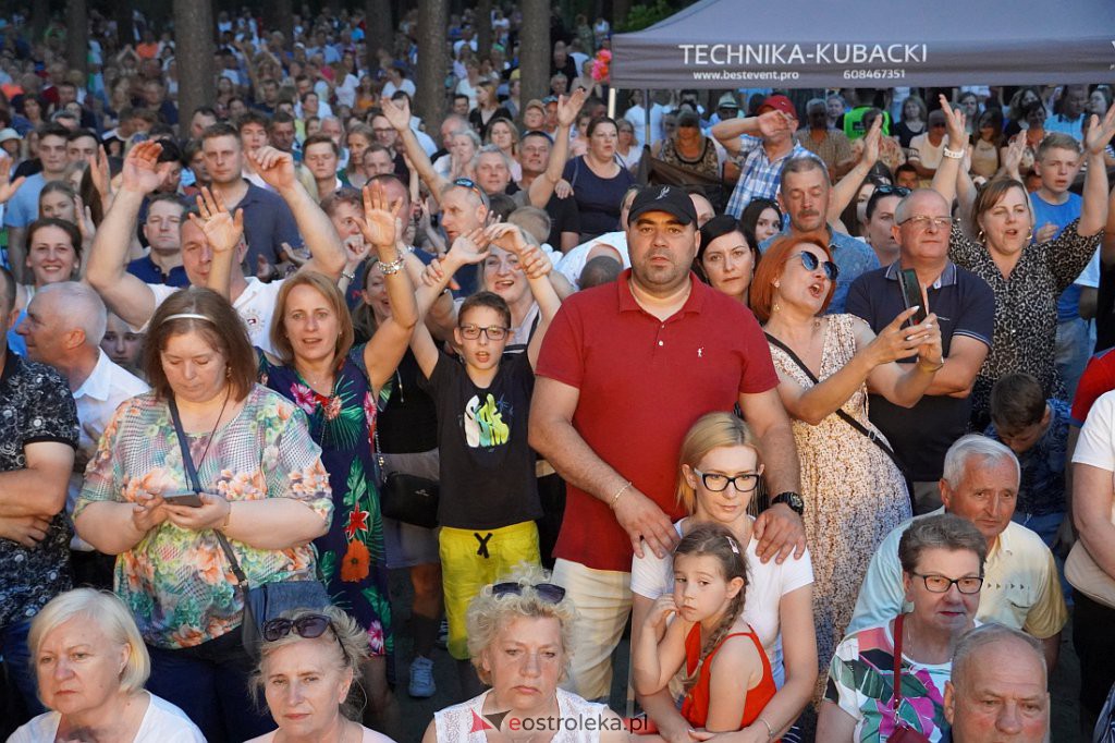 Wesele Kurpiowskie 2022: Golec uOrkiestra [19.06.2022] - zdjęcie #6 - eOstroleka.pl