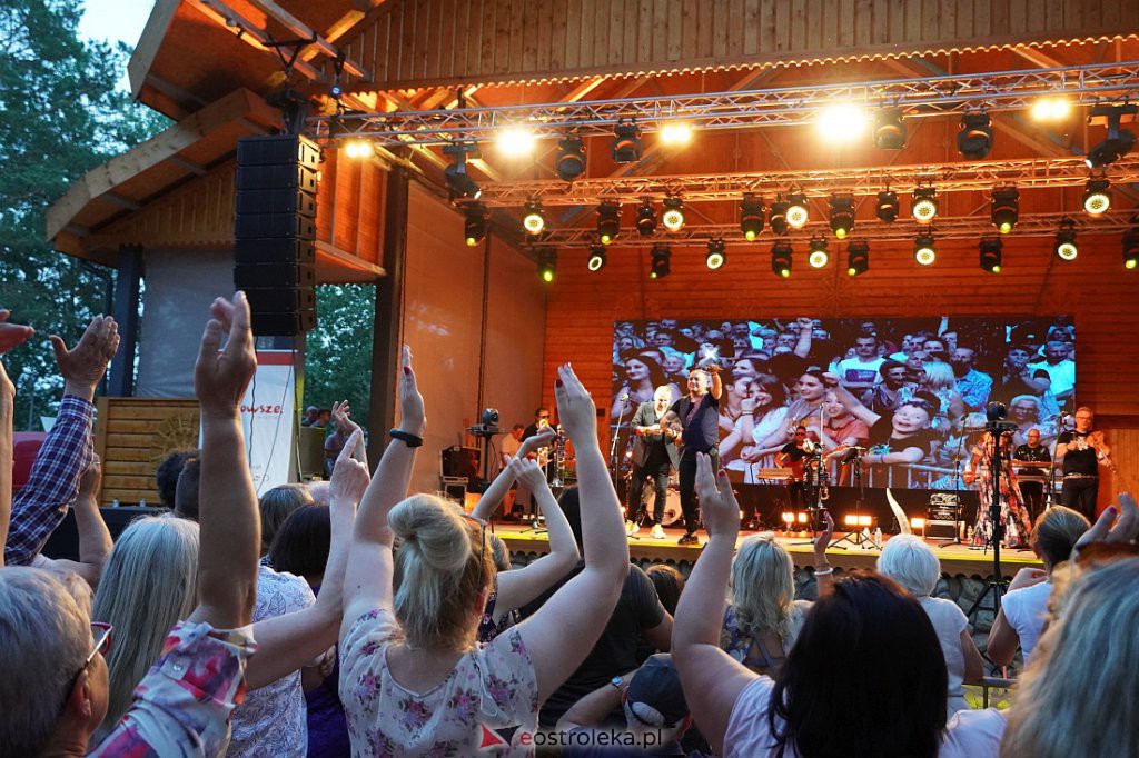 Wesele Kurpiowskie 2022: Golec uOrkiestra [19.06.2022] - zdjęcie #2 - eOstroleka.pl