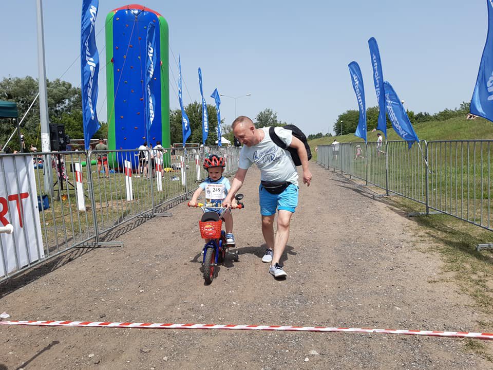 Piknik z muzyką i rowerowym miasteczkiem na plaży miejskiej [19.06.2022] - zdjęcie #9 - eOstroleka.pl