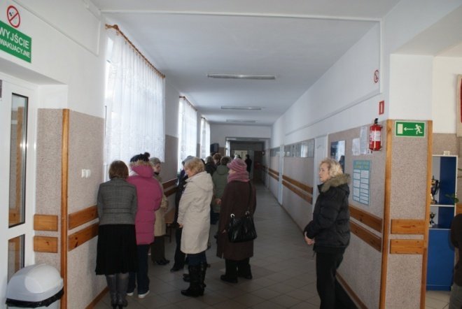 Protest rodziców w Olszewce (1.02.2011) - zdjęcie #26 - eOstroleka.pl