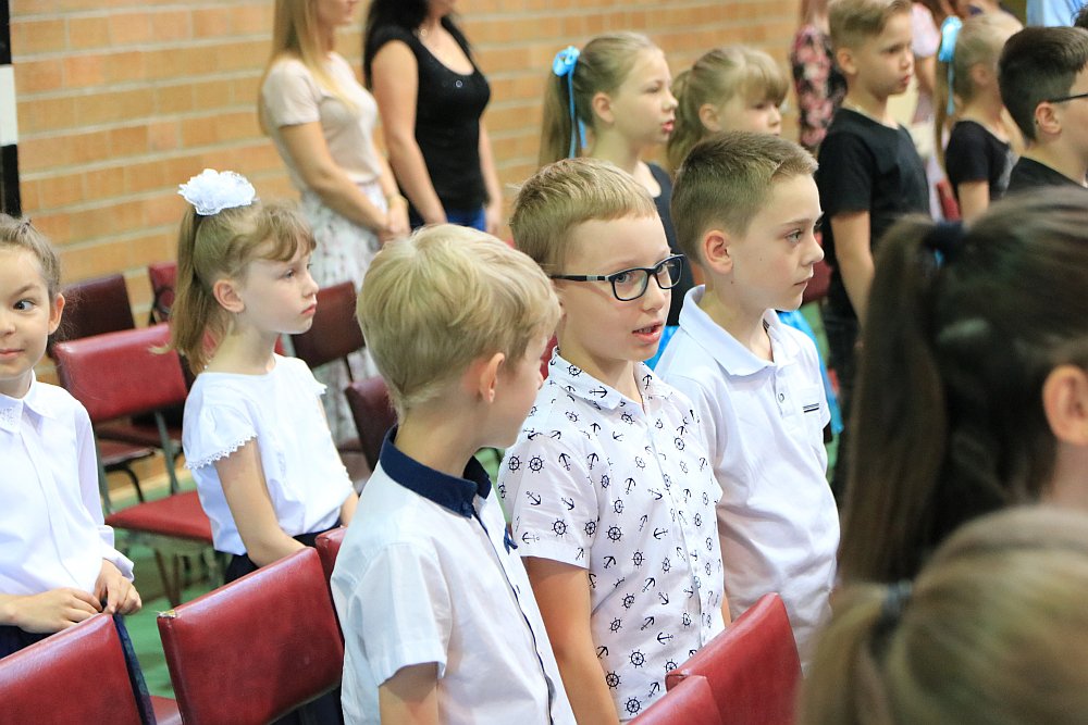 Zakończenie roku szkolnego w Szkole Podstawowej nr 5 [24.06.2022] - zdjęcie #26 - eOstroleka.pl
