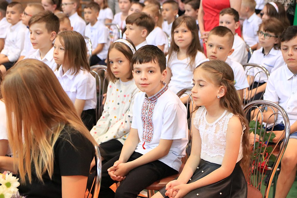 Zakończenie roku szkolnego w Szkole Podstawowej nr 5 [24.06.2022] - zdjęcie #43 - eOstroleka.pl