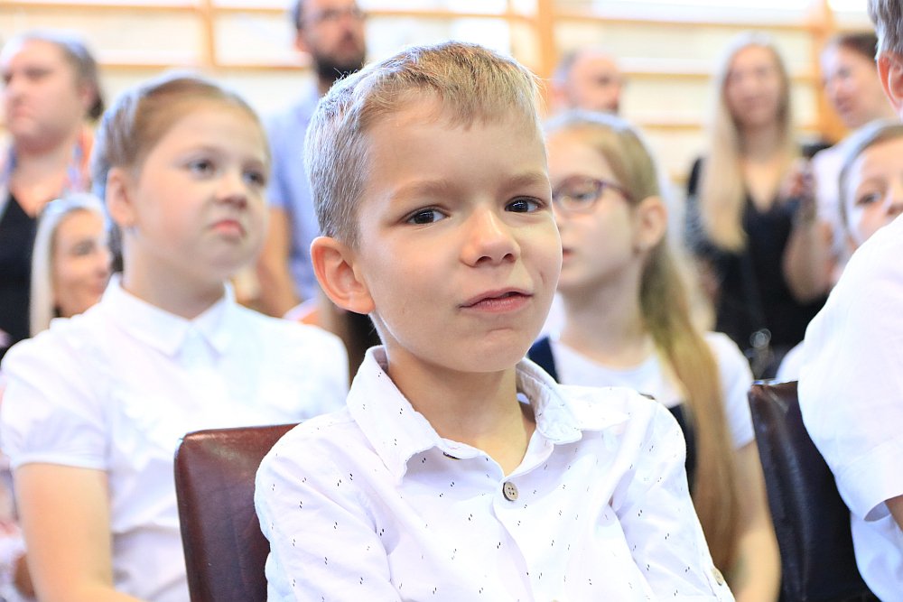 Zakończenie roku szkolnego w Szkole Podstawowej nr 5 [24.06.2022] - zdjęcie #86 - eOstroleka.pl