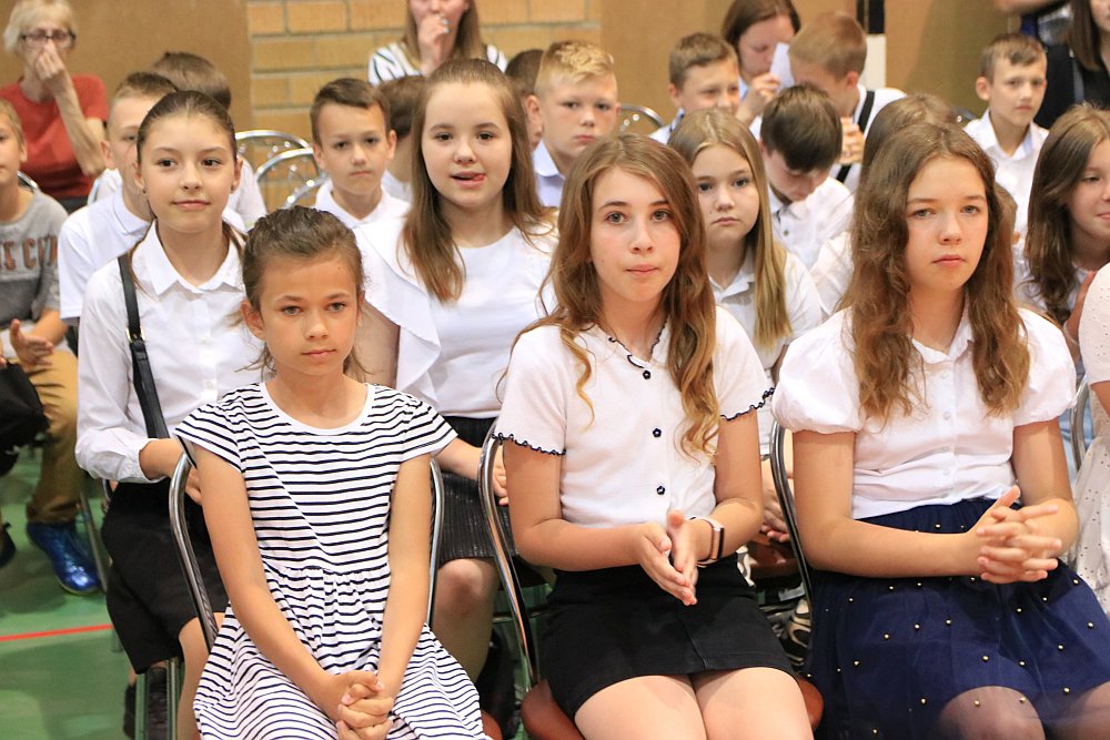 Zakończenie roku szkolnego w Szkole Podstawowej nr 5 [24.06.2022] - zdjęcie #98 - eOstroleka.pl