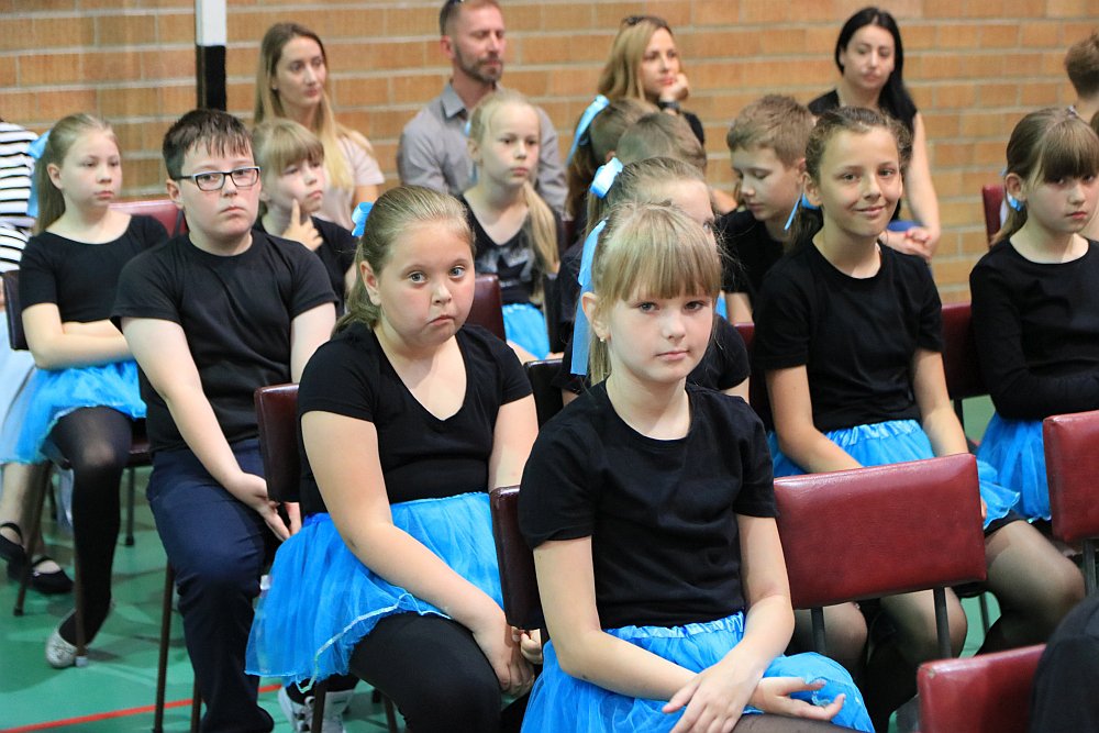 Zakończenie roku szkolnego w Szkole Podstawowej nr 5 [24.06.2022] - zdjęcie #27 - eOstroleka.pl