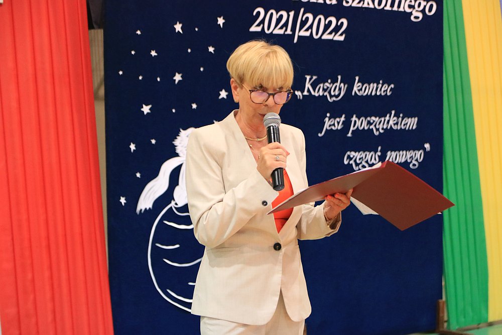 Zakończenie roku szkolnego w Szkole Podstawowej nr 5 [24.06.2022] - zdjęcie #19 - eOstroleka.pl