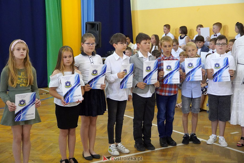 Zakończenie roku szkolnego klas 3 w Szkole Podstawowej nr 6 [24.06.2022] - zdjęcie #53 - eOstroleka.pl