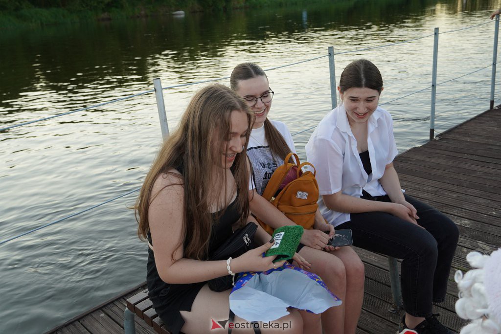 Pół roku do świąt - Święty Mikołaj na plaży w Ostrołęce [24.06.2022] - zdjęcie #50 - eOstroleka.pl