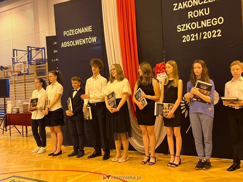 Zakończenie roku szkolnego w SP 10 Ostrołęka [27.06.2022] - zdjęcie #37 - eOstroleka.pl