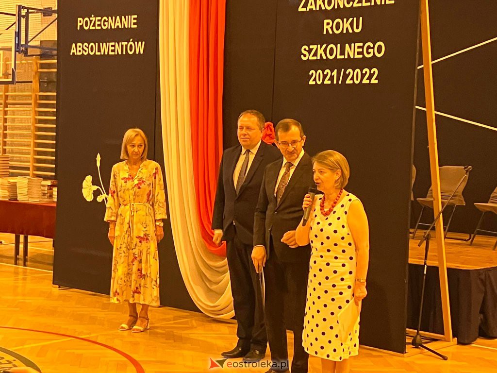 Zakończenie roku szkolnego w SP 10 Ostrołęka [27.06.2022] - zdjęcie #58 - eOstroleka.pl