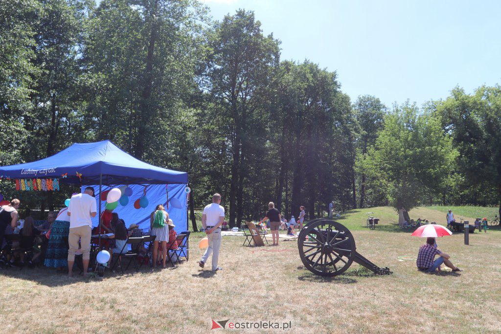 Piknik literacki na Fortach Bema [03.07.2022] - zdjęcie #17 - eOstroleka.pl