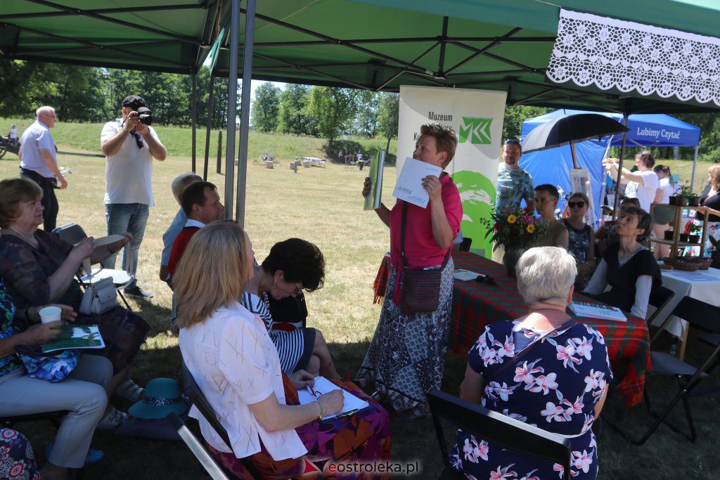 Piknik literacki na Fortach Bema [03.07.2022] - zdjęcie #10 - eOstroleka.pl