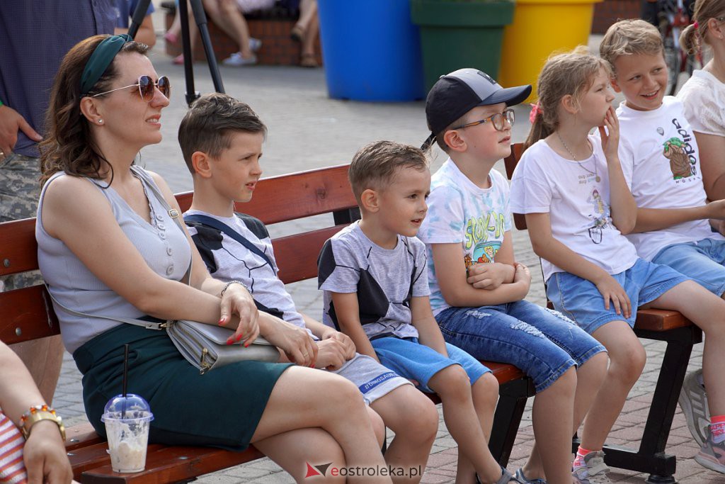 Godzin dla Rodziny: Spektakl dla dzieci Podróż za horyzont [3.07.2022] - zdjęcie #23 - eOstroleka.pl