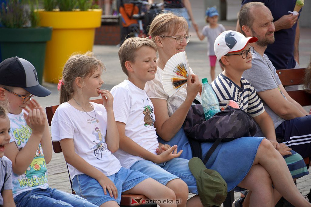 Godzin dla Rodziny: Spektakl dla dzieci Podróż za horyzont [3.07.2022] - zdjęcie #15 - eOstroleka.pl