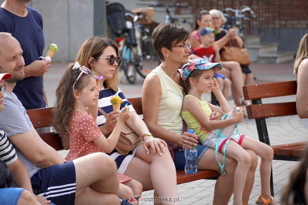 Godzin dla Rodziny: Spektakl dla dzieci Podróż za horyzont [3.07.2022] - zdjęcie #21 - eOstroleka.pl