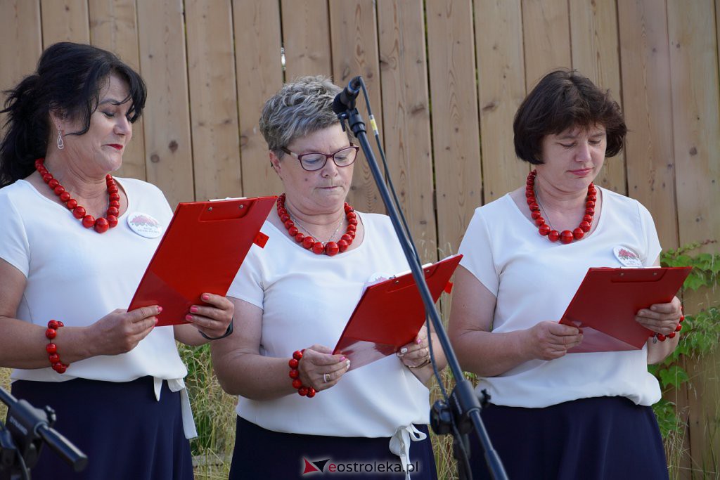 Muzyczne lato w tężni - Słuchacze Uniwersytetu Trzeciego Wieku, KGW Susk Nowy [03.07.2022] - zdjęcie #17 - eOstroleka.pl