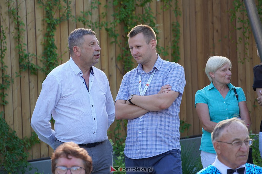 Muzyczne lato w tężni - Słuchacze Uniwersytetu Trzeciego Wieku, KGW Susk Nowy [03.07.2022] - zdjęcie #4 - eOstroleka.pl