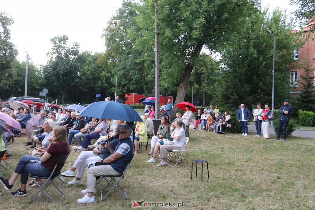 Spotkanie z Justyną Sieńczyłło [06.07.2022] - zdjęcie #23 - eOstroleka.pl