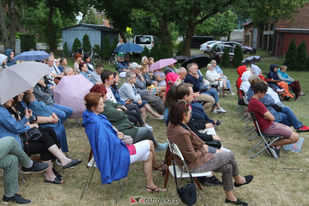 Spotkanie z Justyną Sieńczyłło [06.07.2022] - zdjęcie #19 - eOstroleka.pl