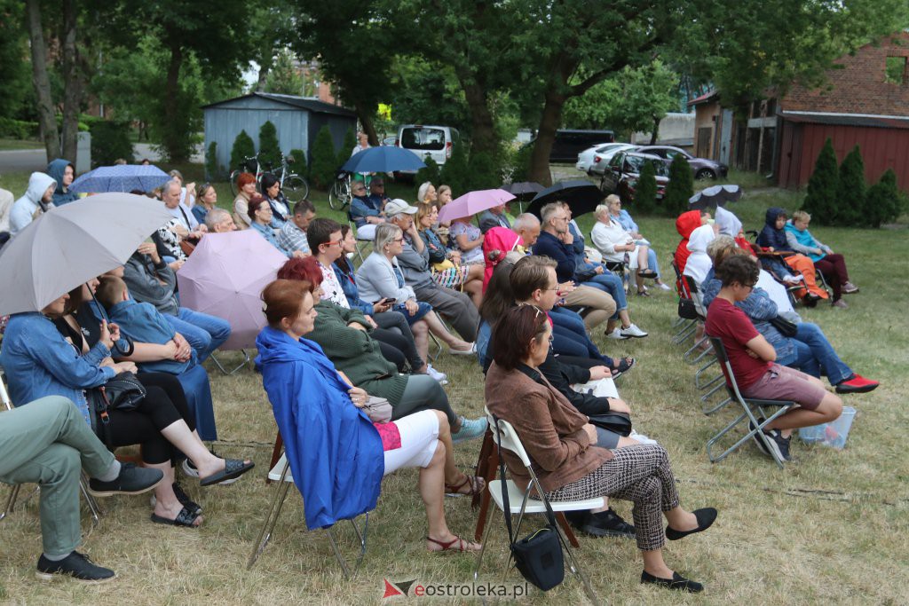 Spotkanie z Justyną Sieńczyłło [06.07.2022] - zdjęcie #18 - eOstroleka.pl