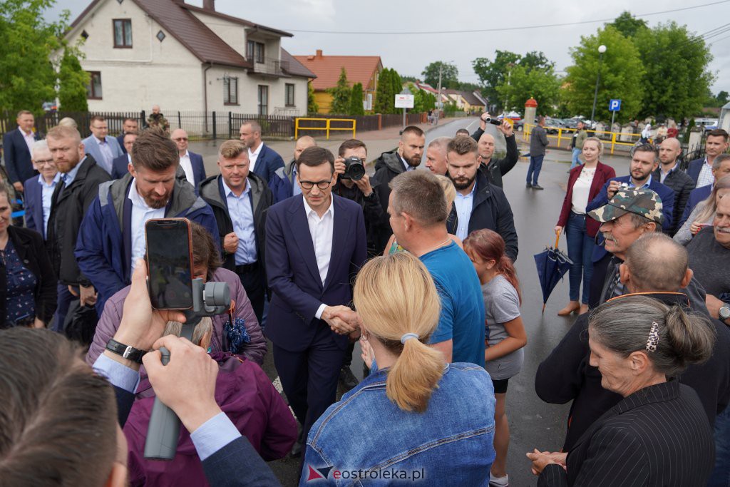 Konferencja premiera M. Morawieckiego w Dłutówce [08.07.2022] - zdjęcie #28 - eOstroleka.pl