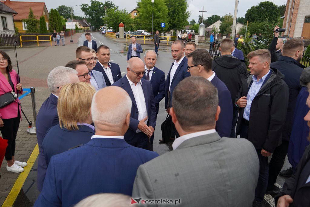 Konferencja premiera M. Morawieckiego w Dłutówce [08.07.2022] - zdjęcie #18 - eOstroleka.pl