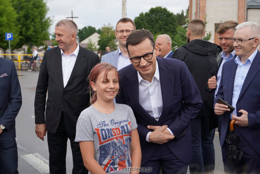 Konferencja premiera M. Morawieckiego w Dłutówce [08.07.2022] - zdjęcie #3 - eOstroleka.pl