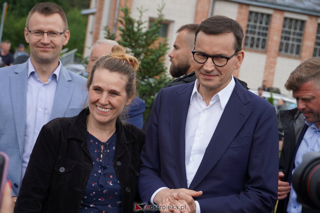 Konferencja premiera M. Morawieckiego w Dłutówce [08.07.2022] - zdjęcie #2 - eOstroleka.pl