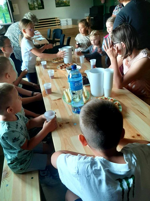 Wakacje z KGW w Brzeźnie: Warsztaty kulinarne [08.07.2022] - zdjęcie #10 - eOstroleka.pl