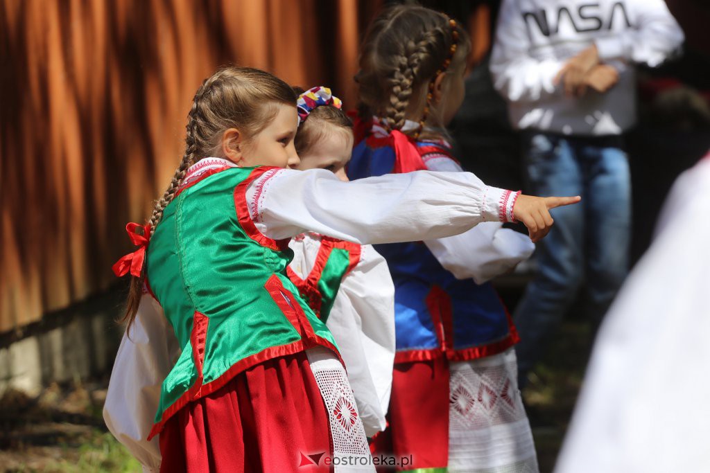 Święto Folkloru Kurpiowskiego w Brodowych Łąkach [10.07.2022] - zdjęcie #40 - eOstroleka.pl