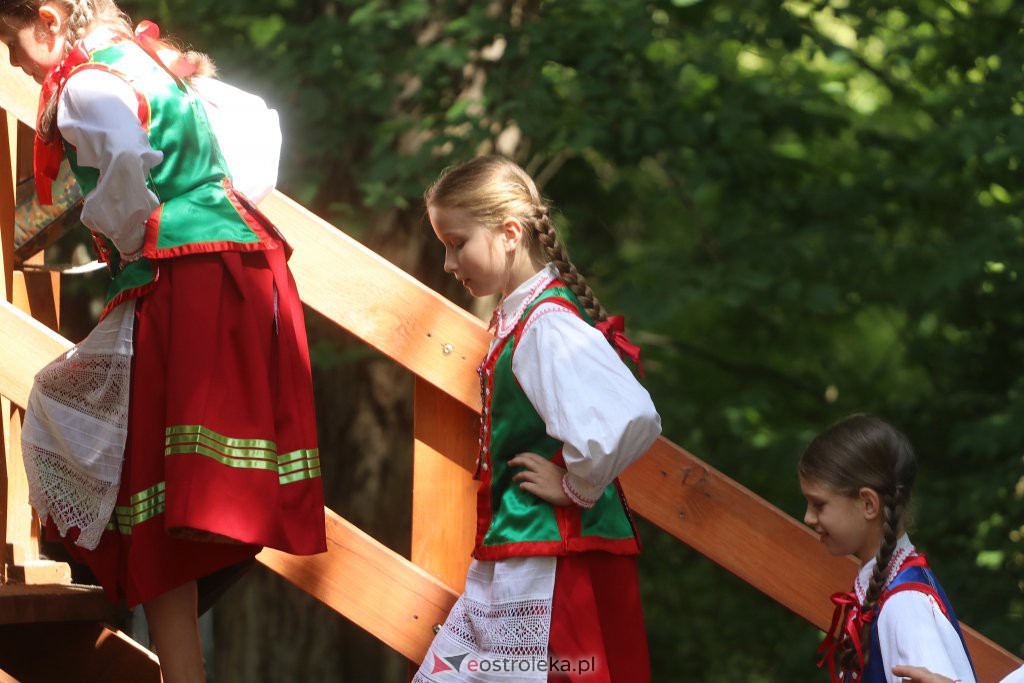 Święto Folkloru Kurpiowskiego w Brodowych Łąkach [10.07.2022] - zdjęcie #35 - eOstroleka.pl