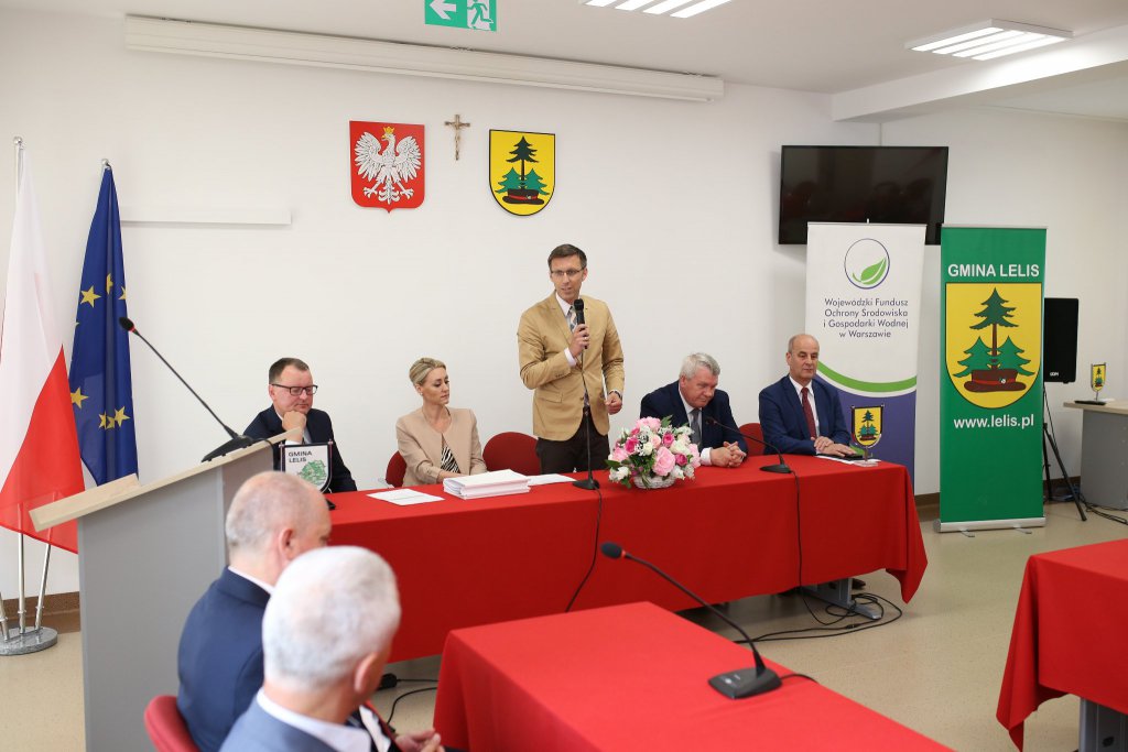 Podpisanie umów z sześcioma gminami z terenu powiatu ostrołęckiego na usuwanie i unieszkodliwianie azbestu - zdjęcie #3 - eOstroleka.pl