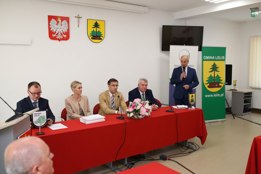 Podpisanie umów z sześcioma gminami z terenu powiatu ostrołęckiego na usuwanie i unieszkodliwianie azbestu - zdjęcie #6 - eOstroleka.pl