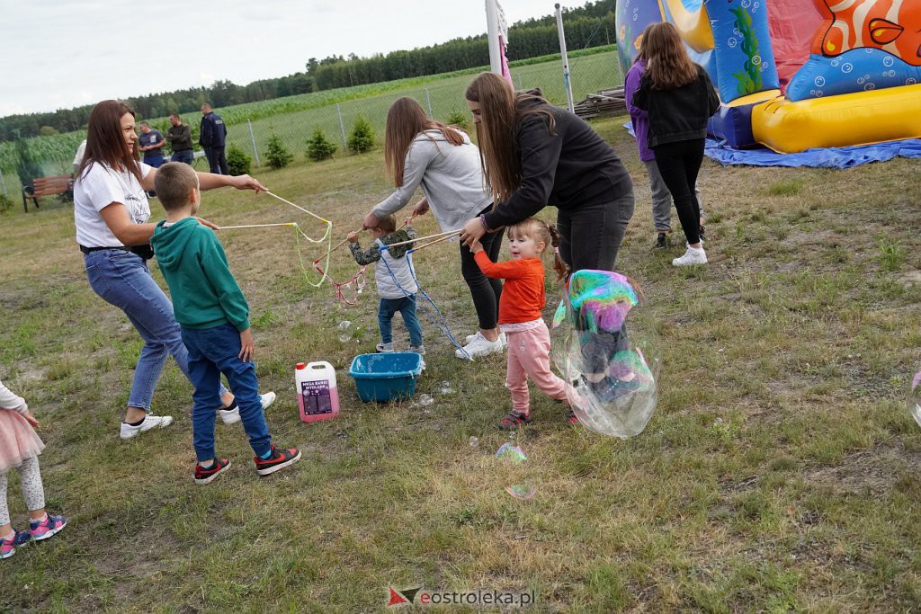 Piknik rodzinny i Letnie Kino Plenerowe z KGW Żebry-Wierzchlas [15.07.2022] - zdjęcie #35 - eOstroleka.pl