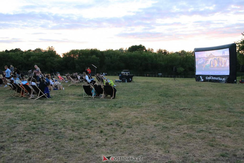 Letnie kino plenerowe na plaży w Ostrołęce [15.07.2022] - zdjęcie #18 - eOstroleka.pl