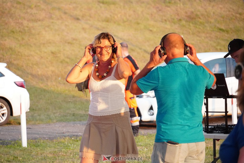 Silent disco. Cicha dyskoteka na zakończenie MazoPikniku w Ostrołęce [23.07.2022] - zdjęcie #51 - eOstroleka.pl