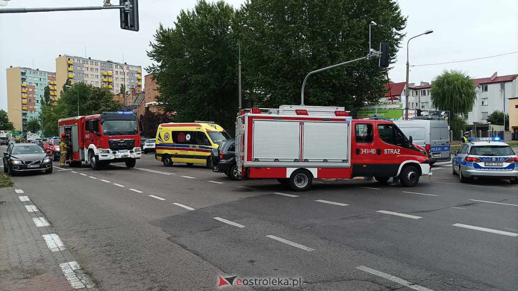 Wypadek na Kopernika w Ostrołęce [26.07.2022] - zdjęcie #14 - eOstroleka.pl