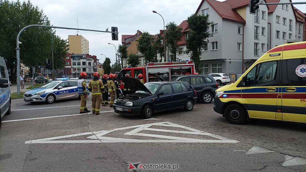 Wypadek na Kopernika w Ostrołęce [26.07.2022] - zdjęcie #5 - eOstroleka.pl