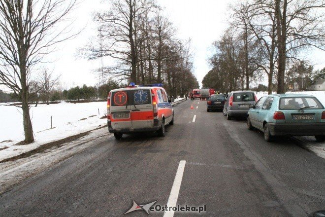 Śmiertelny wypadek w Siarczej Łące (06.03.2011) - zdjęcie #12 - eOstroleka.pl