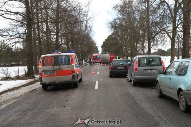 Śmiertelny wypadek w Siarczej Łące (06.03.2011) - zdjęcie #2 - eOstroleka.pl