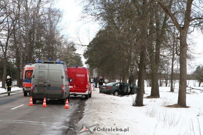 Śmiertelny wypadek w Siarczej Łące (06.03.2011) - zdjęcie #6 - eOstroleka.pl