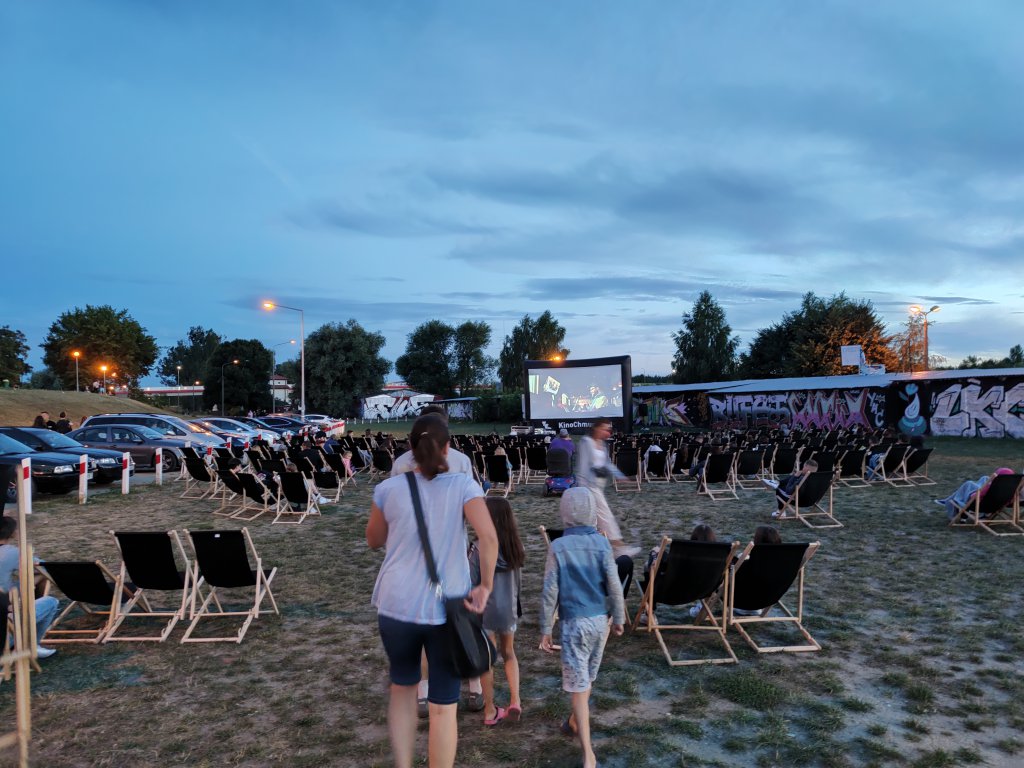 Kino letnie w Ostrołęce [30.07.2022] - zdjęcie #8 - eOstroleka.pl