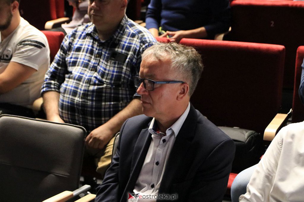 Olaf Popkiewicz w Muzeum Żołnierzy Wyklętych. Mówił o broni używanej w czasie Powstania Warszawskiego [31.07.2022] - zdjęcie #6 - eOstroleka.pl