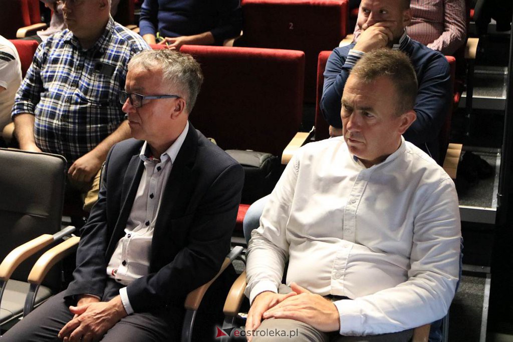 Olaf Popkiewicz w Muzeum Żołnierzy Wyklętych. Mówił o broni używanej w czasie Powstania Warszawskiego [31.07.2022] - zdjęcie #5 - eOstroleka.pl